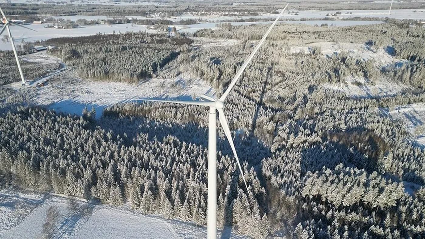 Modvion’s first commercial wooden wind turbine tower has been built just outside Skara, Sweden.